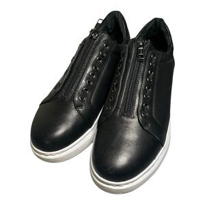 VANELi Sport Bounty Black Soft Leather Zippered Casual Sneaker Sz 6.5